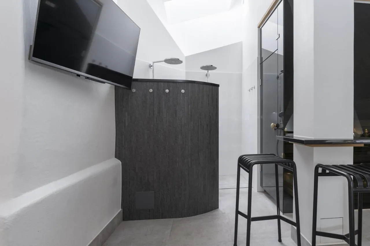 הלסינקי Glorious Penthouse With Private Sauna And Jacuzzi 0*,