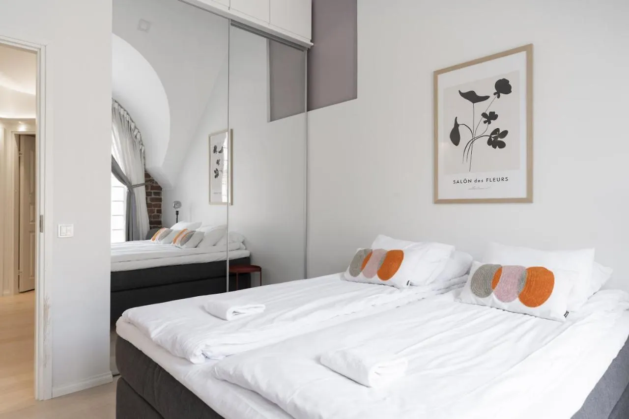 הלסינקי Glorious Penthouse With Private Sauna And Jacuzzi דירה